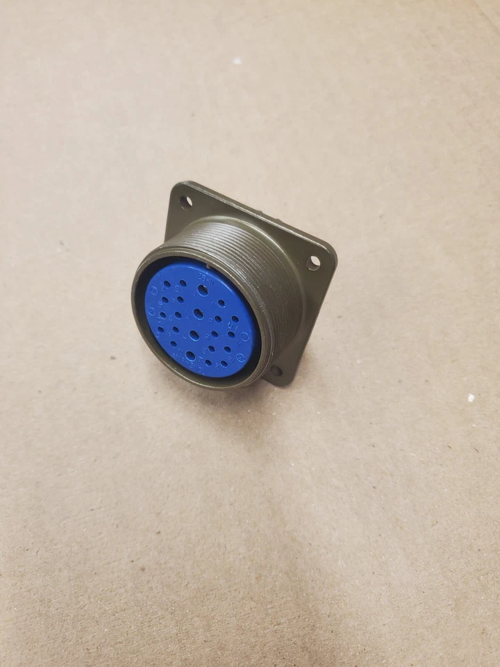 New Amphenol 97-3102A-28-11S Receptacle 22 Wire Socket Side - Image 4 of 4