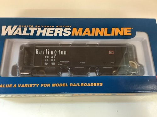 Tolva cubierta Walthers Mainline #910-7014 escala HO "CB&Q" 50' 3 bahías Rd. #85055 | Zustand: New