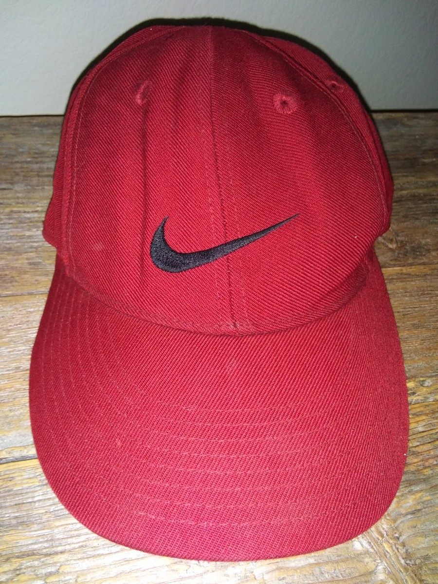Vintage Nike Classic Pro Fitted Hat Mens Red with Black Swoosh
