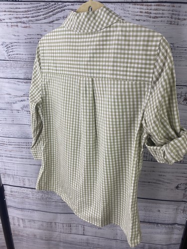 D & Co Women's Green/White Checkered Button Up Shirt Size S - Picture 2 of 2