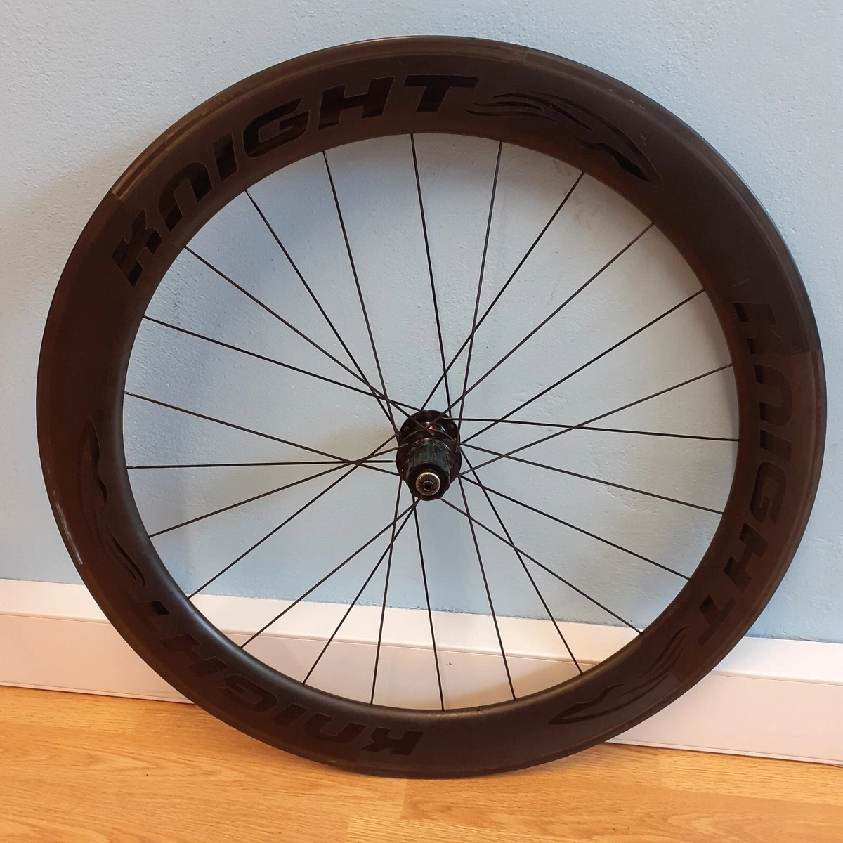 Carbon clincher hotsell rear wheel