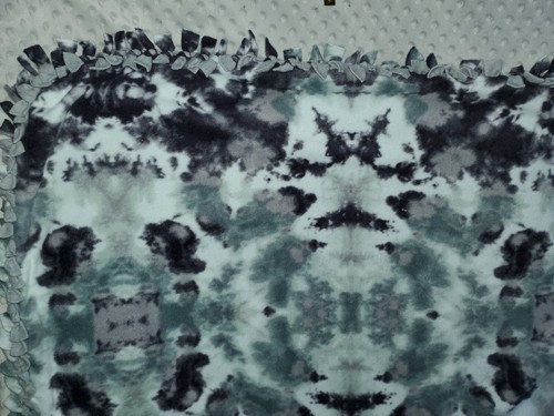 WARM HANDMADE 2 layer fringe tie blanket/throw BABY Aqua Charcoal Tiedye 60"×46" - Picture 5 of 8