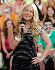 Jessica Simpson autograph signed 20x25 cm picture