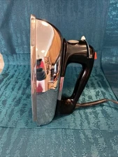Black & Decker " The Classic "Z2F63D Steam and Dry Iron -1100 watts- Tested