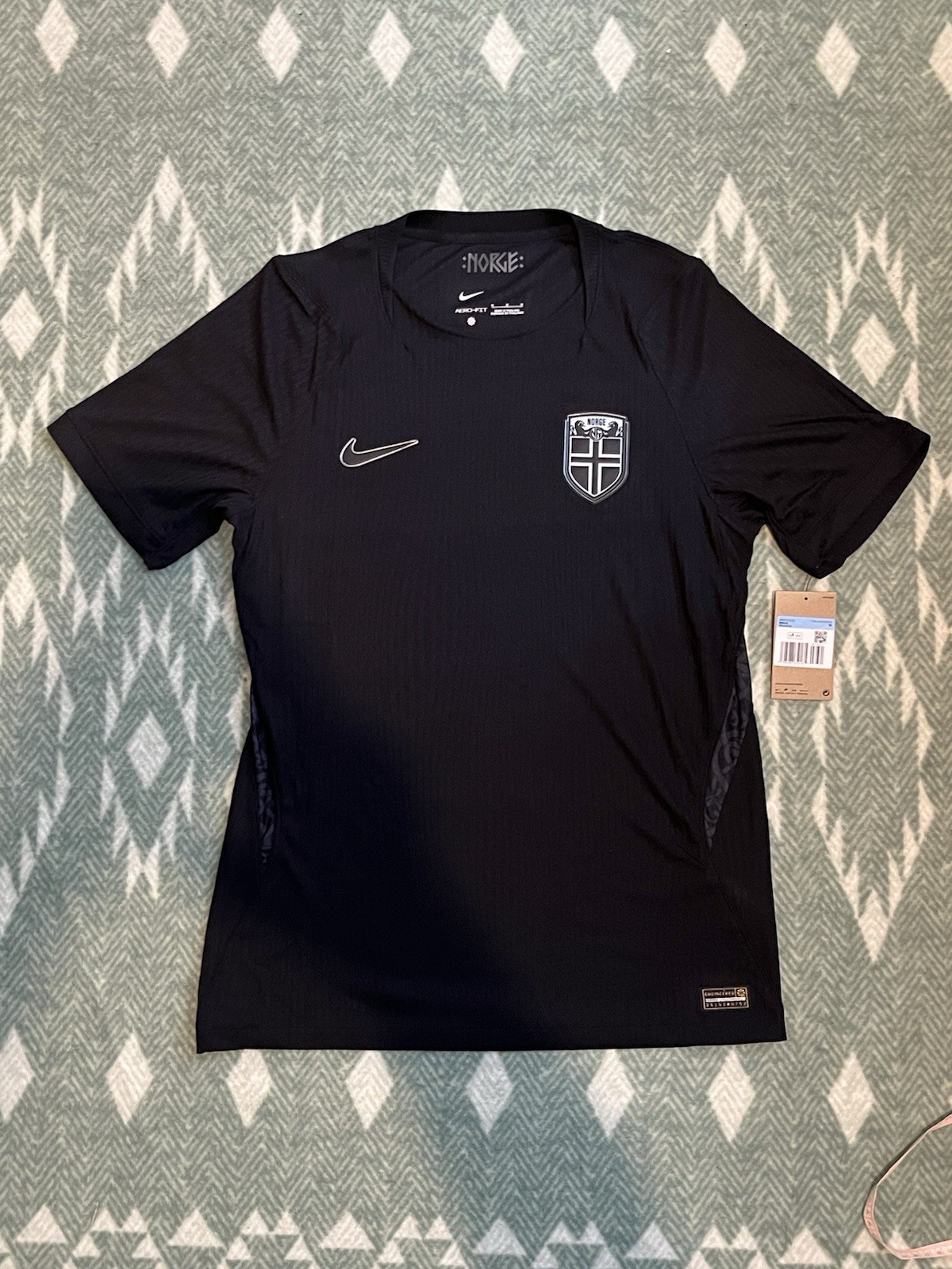 Nike Norway 2026 Away Aero Fit Football Shirt Jersey Size M Authentic
