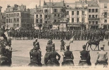 45 ORLEANS LE PASSAGE DU DRAPEAU