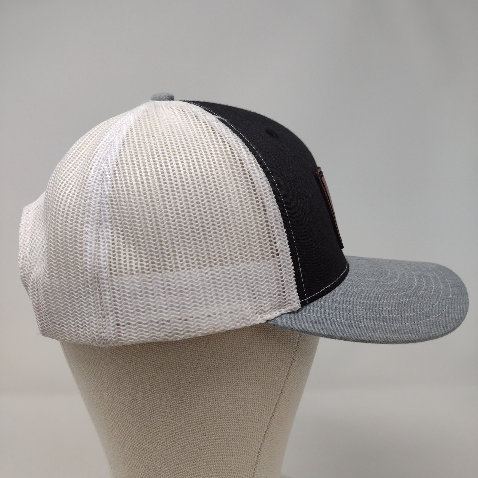 Elevant Wealth Patch Snapback Mesh Back Trucker H… - image 4