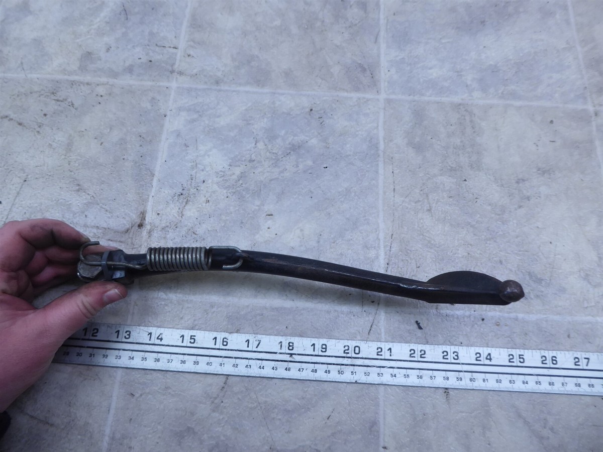 1981 Kawasaki KZ550 LTD K423-3) side kickstand ki9ck stand
