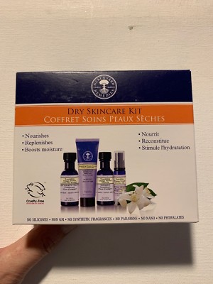 Neal's Yard Remedies Nourishing Orange Flower Dry Skincare Kit