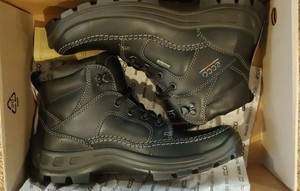 ecco track iv boots