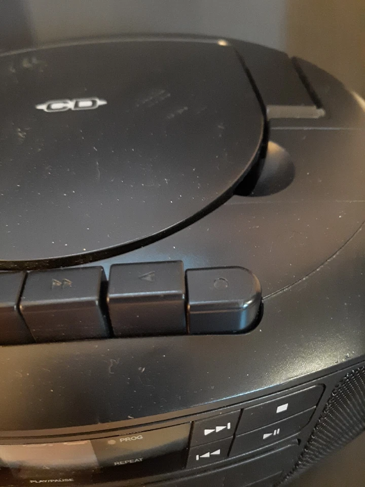 Jensen CD Cassette Radio Am Fm Reproductor Portátil Modelo CD 550 Batería Operada Foto 4 de 4