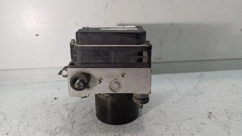 6R0614117TBEF pompe abs pour VOLKSWAGEN POLO «VI (2009) 1.6 TDI 2009 148740 - Photo 4/4