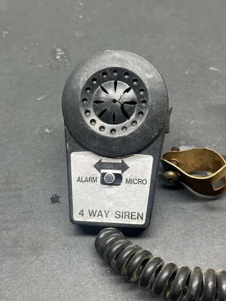 Vintage Bicycle Siren Loudspeaker Walkie Talkie Muscle Bike Schwinn Taiwan 70s - Image 3 of 4