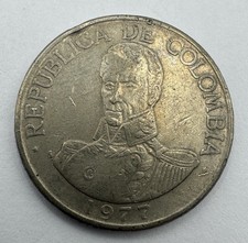 Colombia  1977 Un 1 Peso Coin Simon Bolivar Large Date Buckle Brass