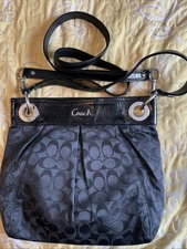 Coach Medium Black Leather Shoulder Bag Tote Vintage