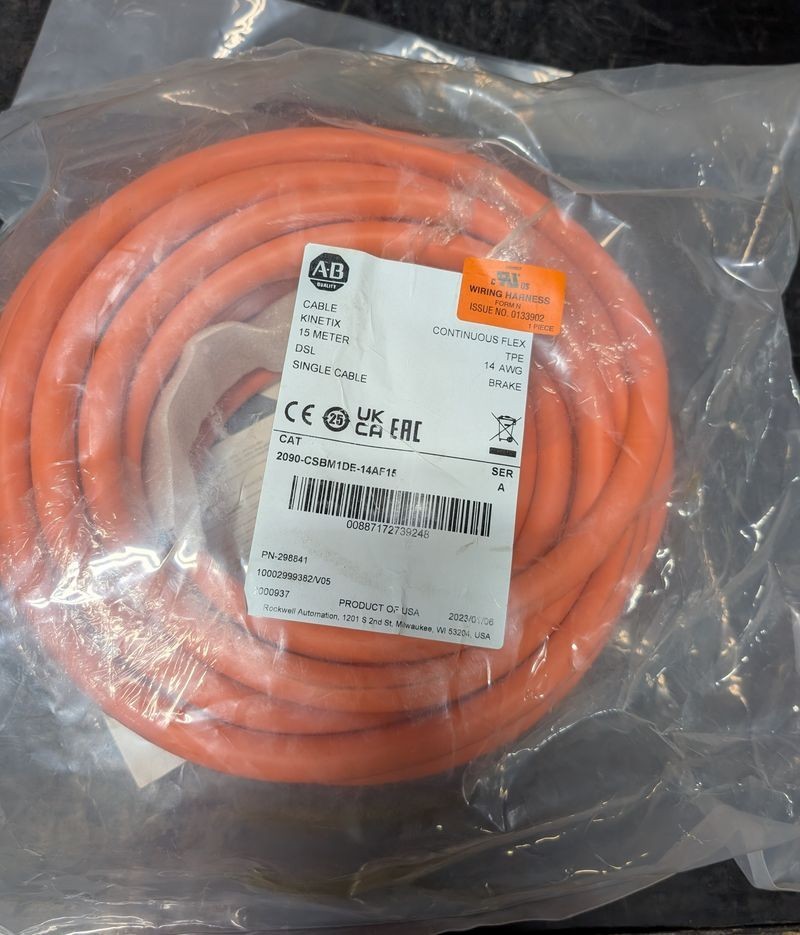 Allen-Bradley 2090-CSBM1DE-14AF15 Kinetix DSL Motor Cable 15m 14AWG TPE New