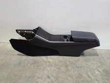Tesla Model 3   2019 Console Front 567644