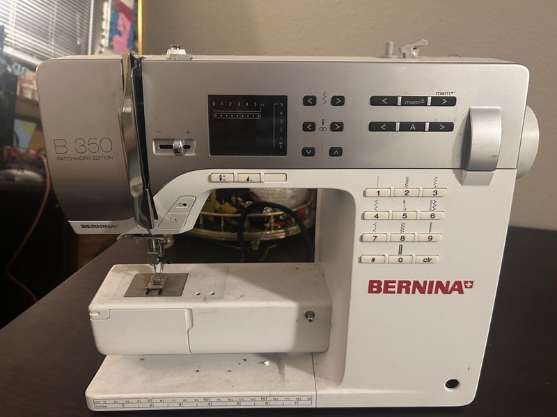 BERNINA B 350 Patchwork Edition Computerized Sewing Machine Free Arm Quilting