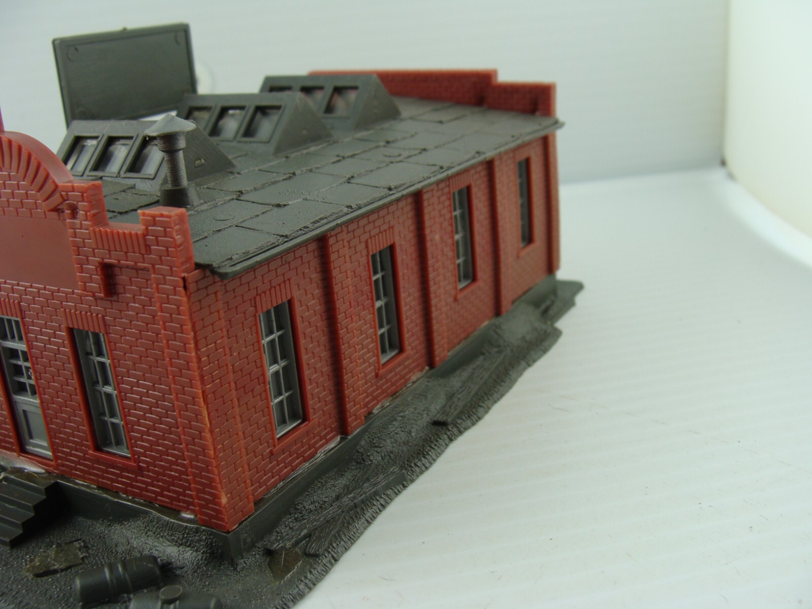 Pola HO Scale Assembled Factory Building eBay