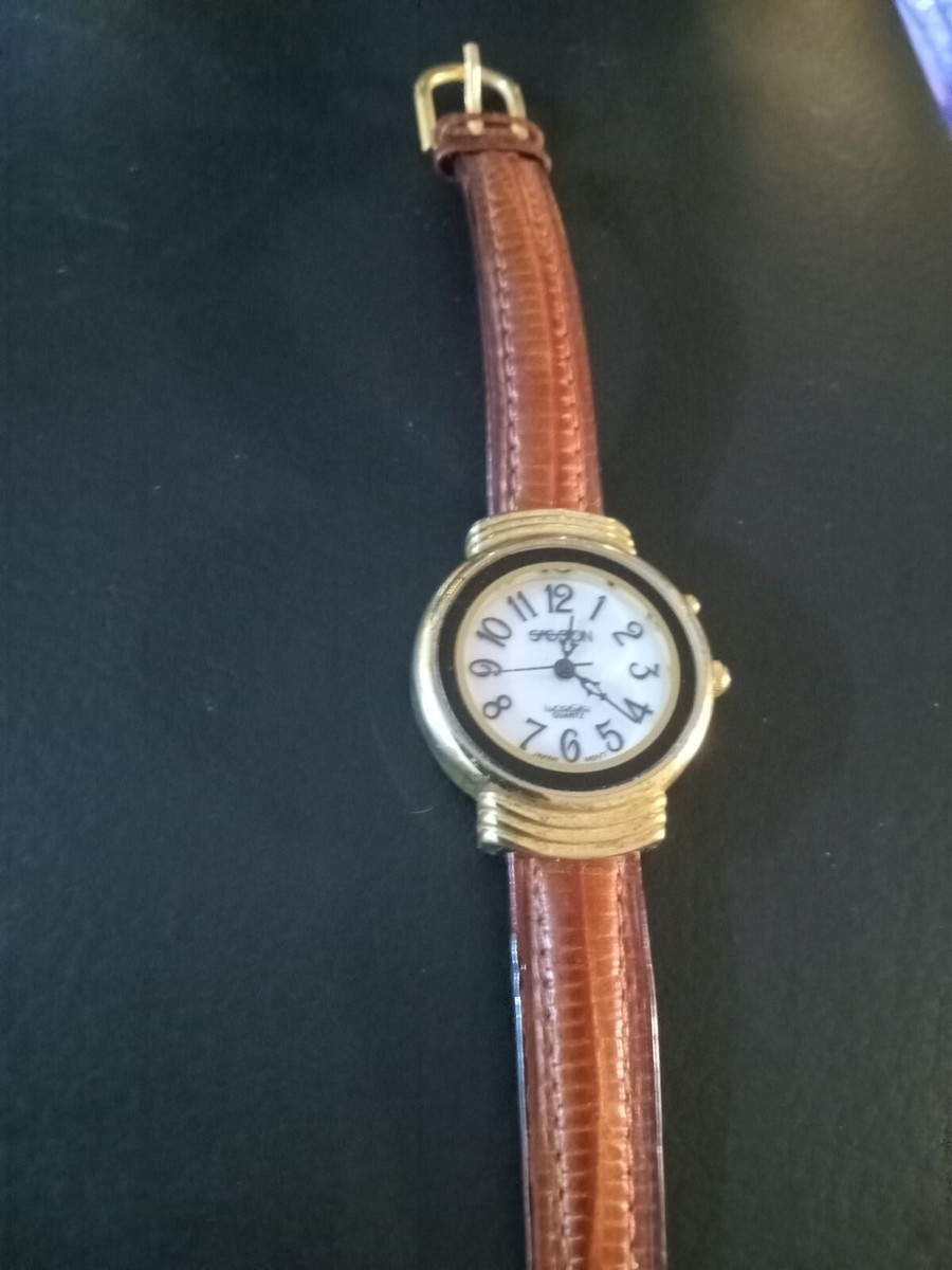Vintage Sassoon Lunaglo Ladies Quartz Watch 371D 377 gold  display picture 2