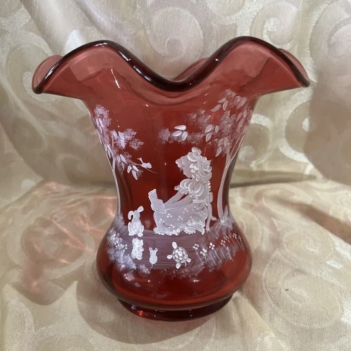 Fenton Cranberry Mary Gregory Hand Painted Ruffled Vase Signed 1422/2000 1547-B9