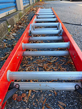 Werner D6220-2 20 ft Fiberglass Extension Ladder Type IA 300 lb