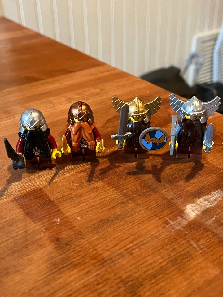 (7037-1) Tower Raid Battering Ram solo con figuras de enanos y orcos Foto 2 de 4