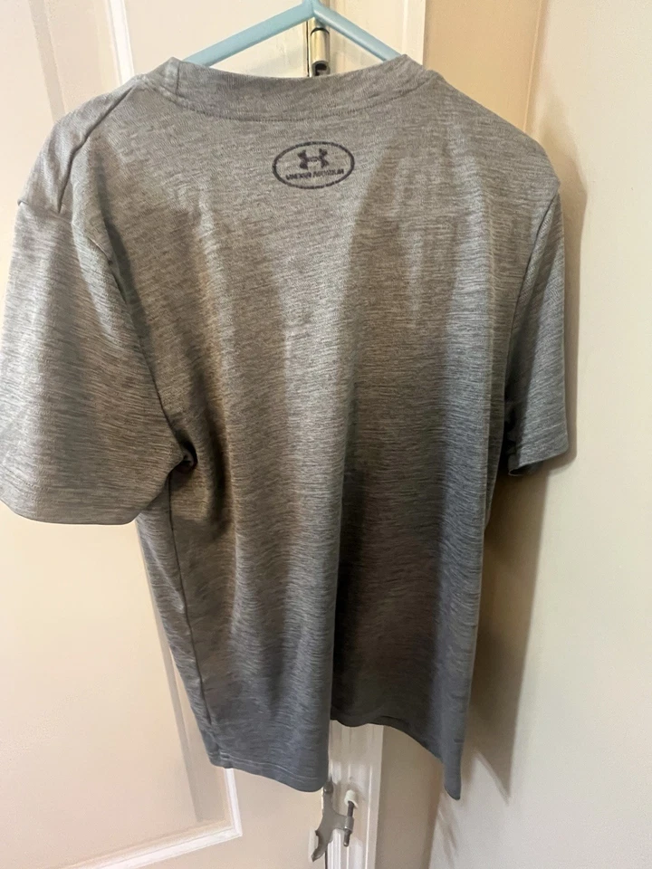 Camisa Under Armour HeatGear Juvenil YMD Gris/Rojo/Azul Calce Suelto Juvenil Mediana Foto 4 de 4