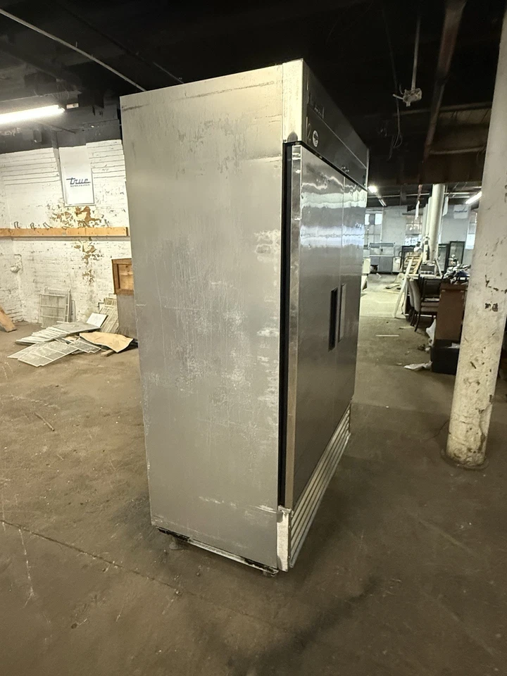 Refrigerador de alcance True Refrigeration T-49 SS USADO REFRIGERADOR DE 2 PUERTAS Foto 4 de 4