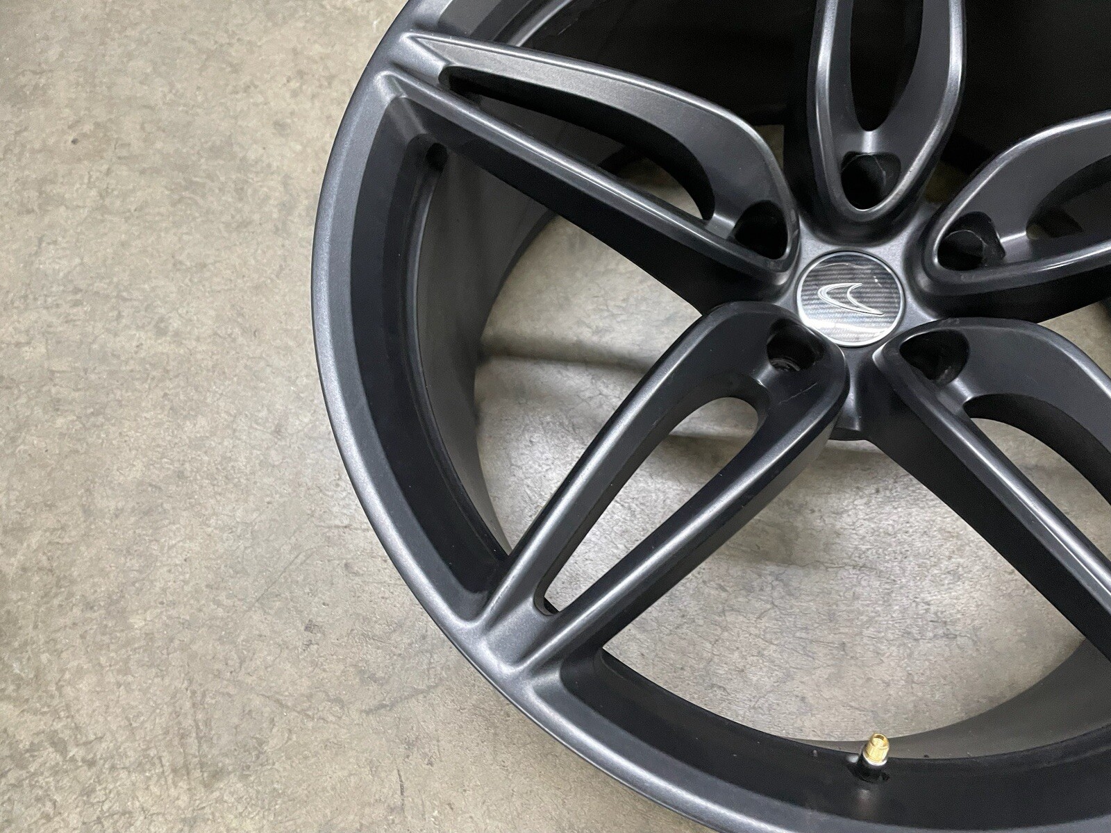 OEM Mclaren 570s 20” Rear Alloy Wheel Lightweight Rim Gray 20x10j Et24 13B0930CP