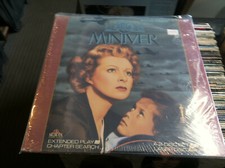 Laserdisc MRS. MINIVER 1942 Greer Garspm Walter Pidgeon 2-Disc Set Gatefold LD
