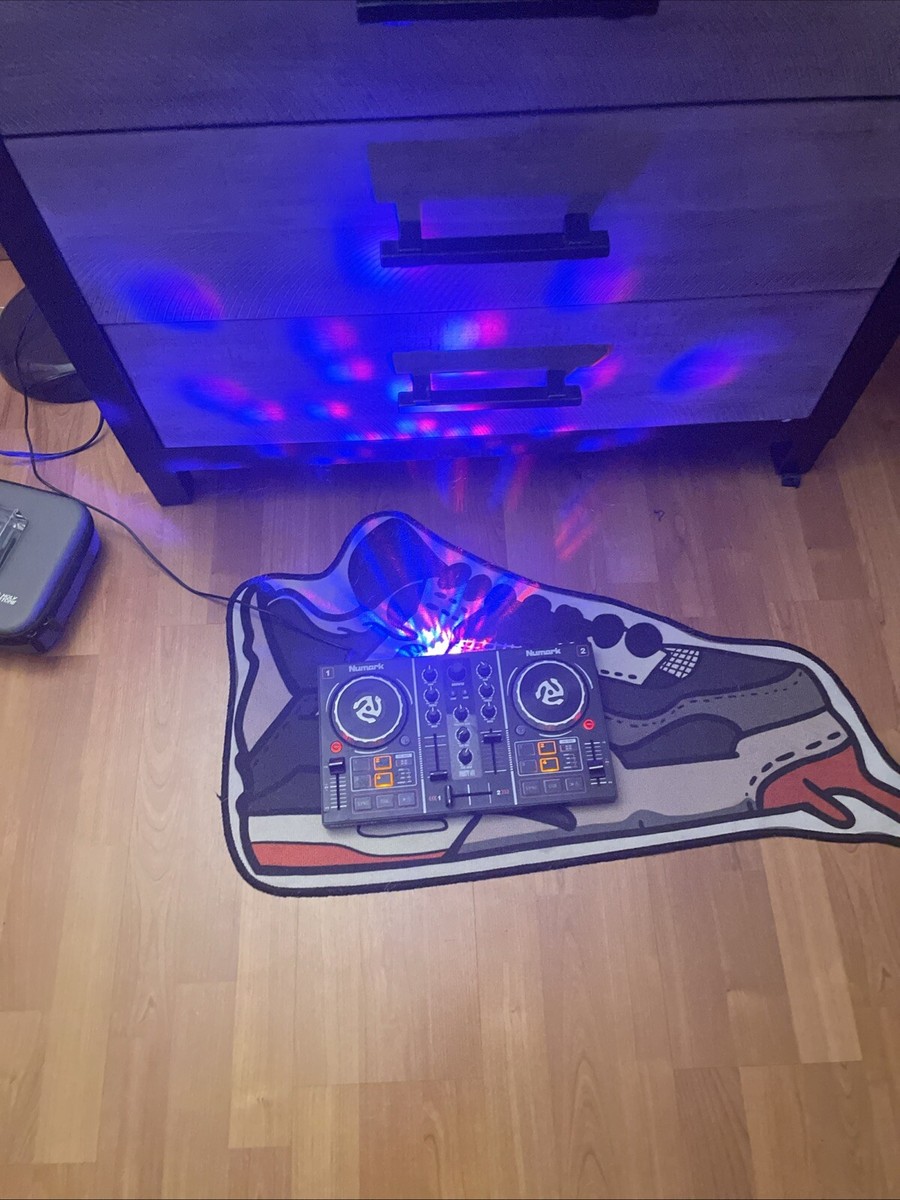 Numark MIXTRACK PRO DJコントローラー 本体 Mixtrack_Pro_II_Hero2.jpg