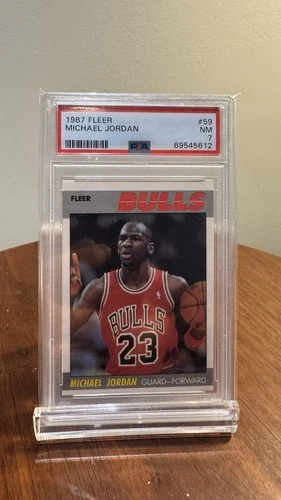 1987 FLEER BASKETBALL #59 MICHAEL JORDAN PSA 7 NM HOF