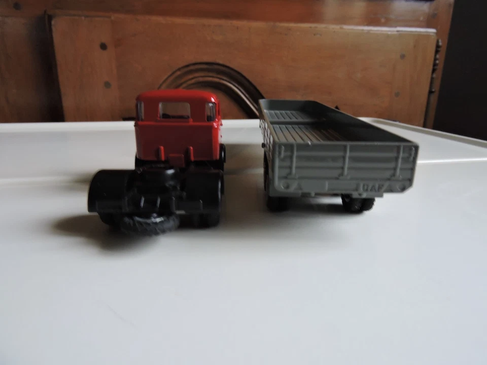 LION  CAR  ANCIEN  CAMION  DAF  +  SEMI  REF : 33 - Photo 4/4