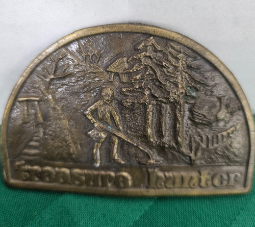 1977 TREASURE HUNT Metal Detector BELT BUCKLE