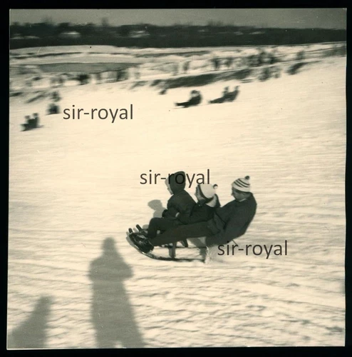 Berlin 1964 - Rodeln auf dem Teufelsberg - 1960er - Foto 8x8cm