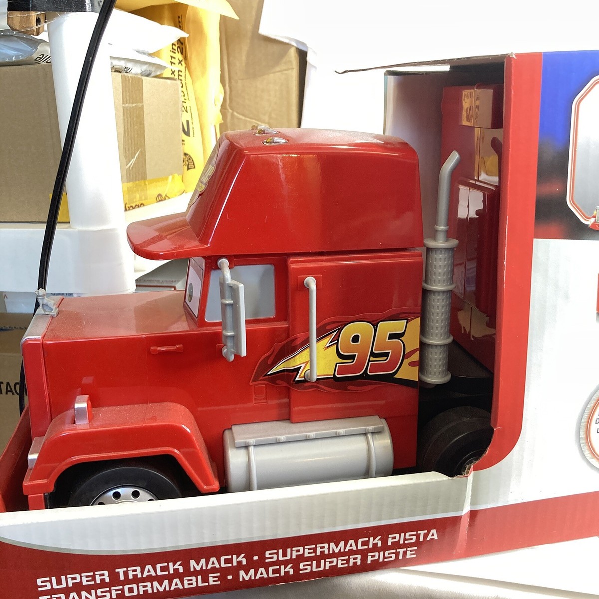 Mack Pista Transformable Disney FPK72 Pixar Cars Super Track Mack