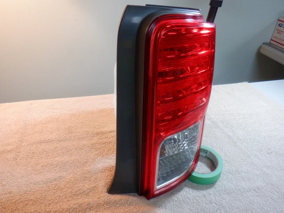 Lámpara de luz trasera derecha Scion xB 2011-2015 (lado del pasajero) Foto 2 de 4