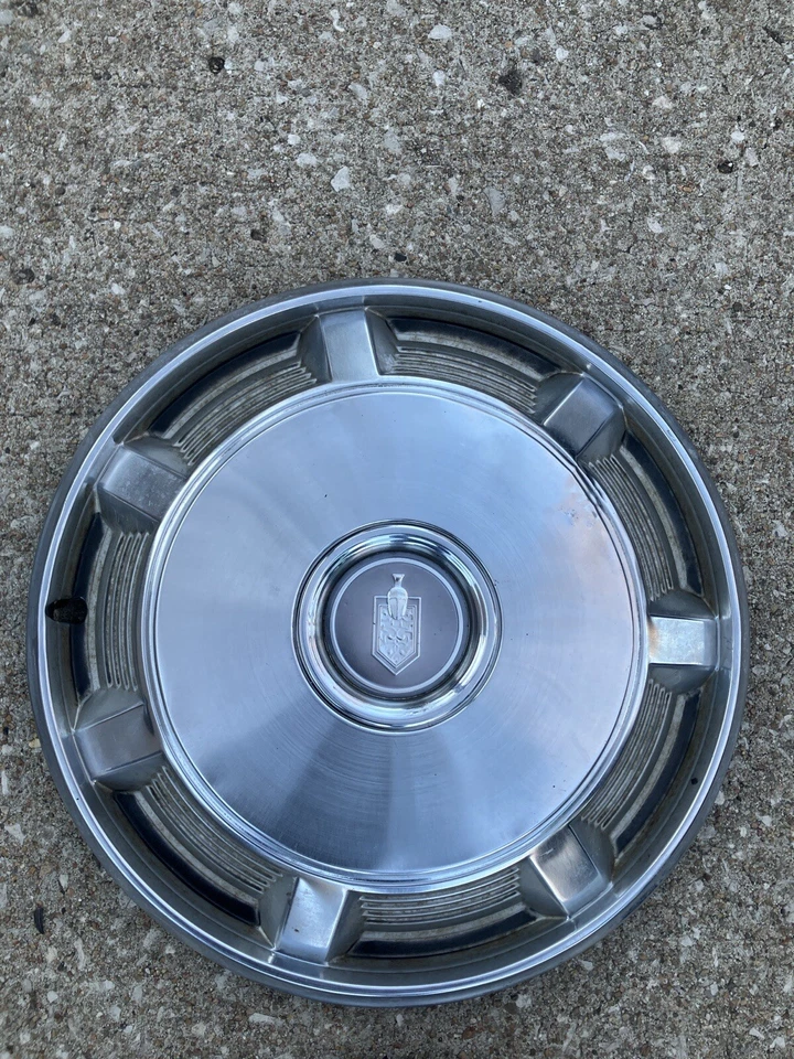 Chevy Monte Carlo 1973-77 15" tapacubos cubierta de rueda OEM usado par # 3056 Foto 4 de 4