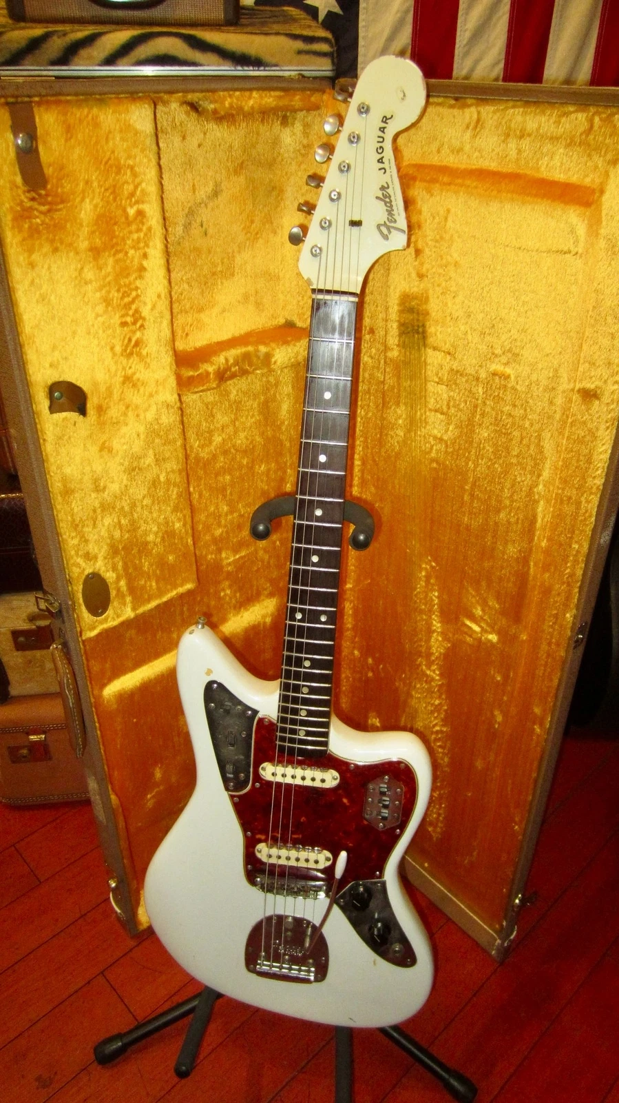 Picture 2 of 9