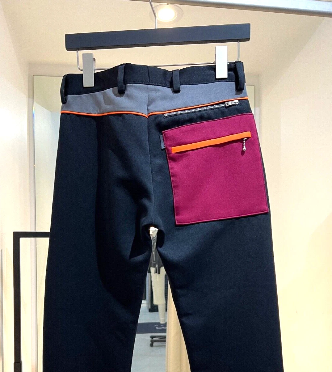 Prada — PRADA - Runway FW15 - Colorblock Racing Pant - Size 4/28 - Grey/Black/Red/Orange