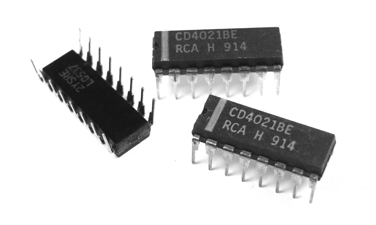Texas Instruments CD4021BE CD4021B CMOS 8-Stage Static Shift