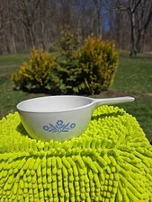 Vintage Corning ware  P-82 B , 1  1/2 Pint