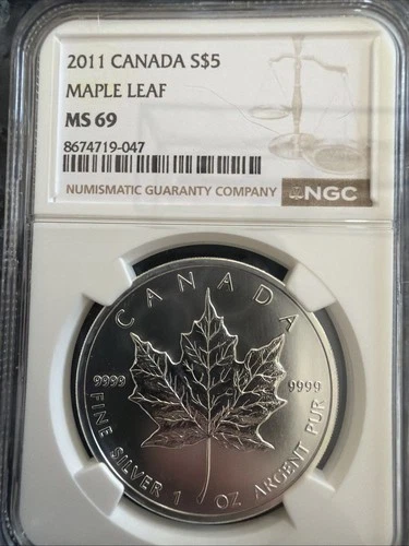 2011 Canada $5 Maple Leaf Silver 1 ozt NGC MS69 MS 69 TOP POP NONE HIGHER