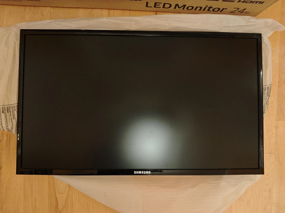 Samsung S24F356FHU Monitor 23,5 Zoll PLS VESA FullHD HDMI Bildschirm - Bild 3 von 4