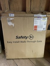 Safety 1st Easy Install Walk Thru Gate White for babies kids and animals