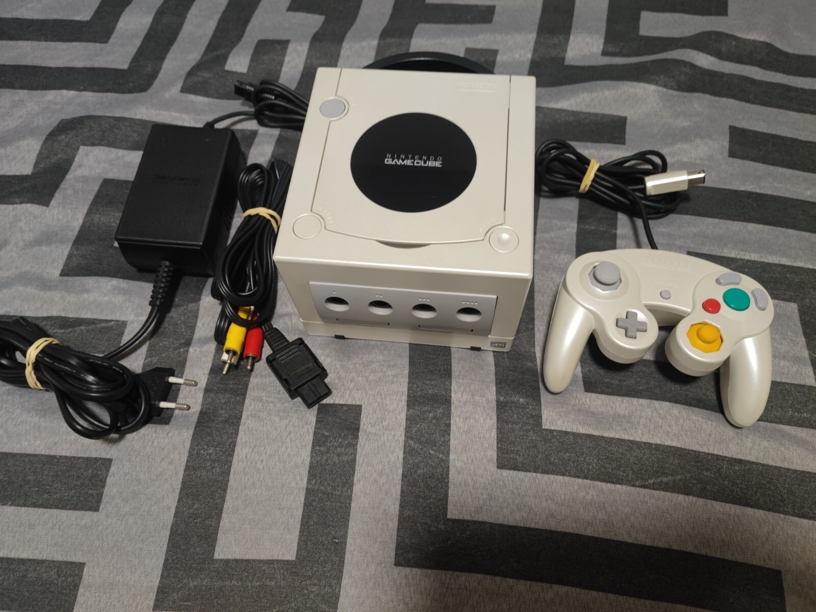 Console Nintendo Game Cube GC Blanche avec manette