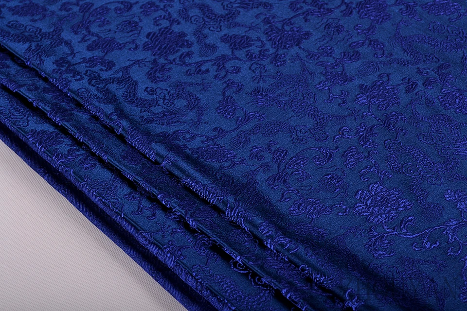 28 Inch Wide Chinese Style Retro Oriental Silk Brocade Jacquard Fabric Cheongsam - Image 3 of 4