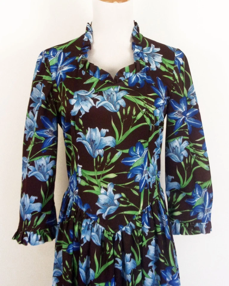 Винтажный 60-х красивый коричневый синий цветочный гавайский макси платье Acetate оборками 8 - Изображение 2 из 4