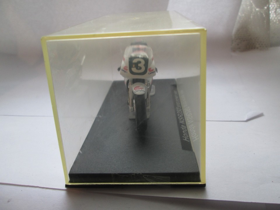 Modellino Moto Honda NSR250 1988 | S.Pons | Scala 1:24 | Nuovo